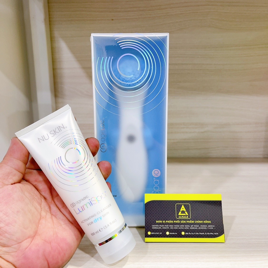 Máy Rửa Mặt Ageloc Lumipsa iO Nuskin Da Khô Dry